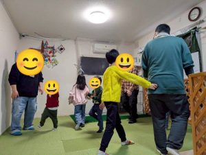 2月リトミック　歩く１